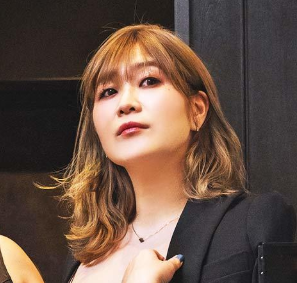 稲田美紀　艶やか　妖しげ　セクシー　雰囲気